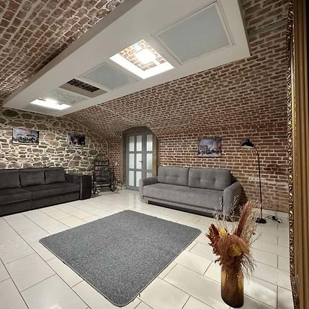 2Х Кім-Й Loft На Площі Філармонії By Willox Apartment Chernivtsi Ngoại thất bức ảnh